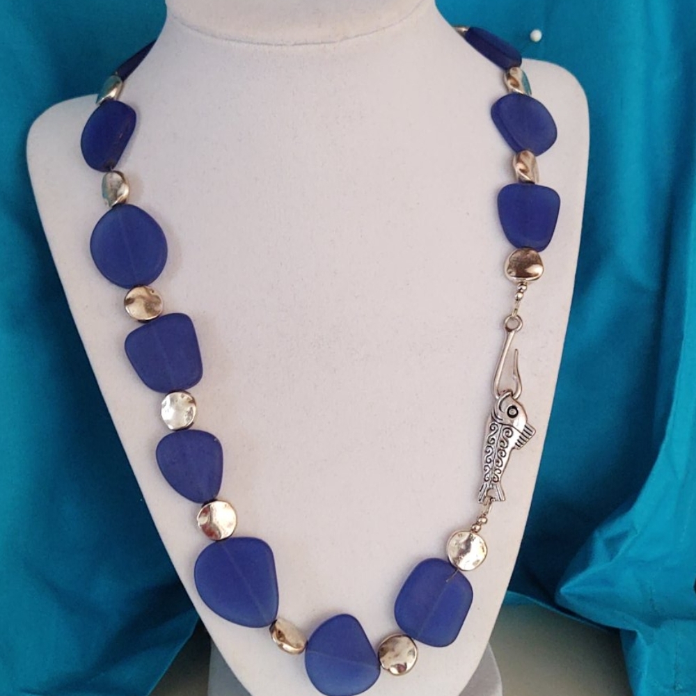 Sea glass and pewter 20 in necklace